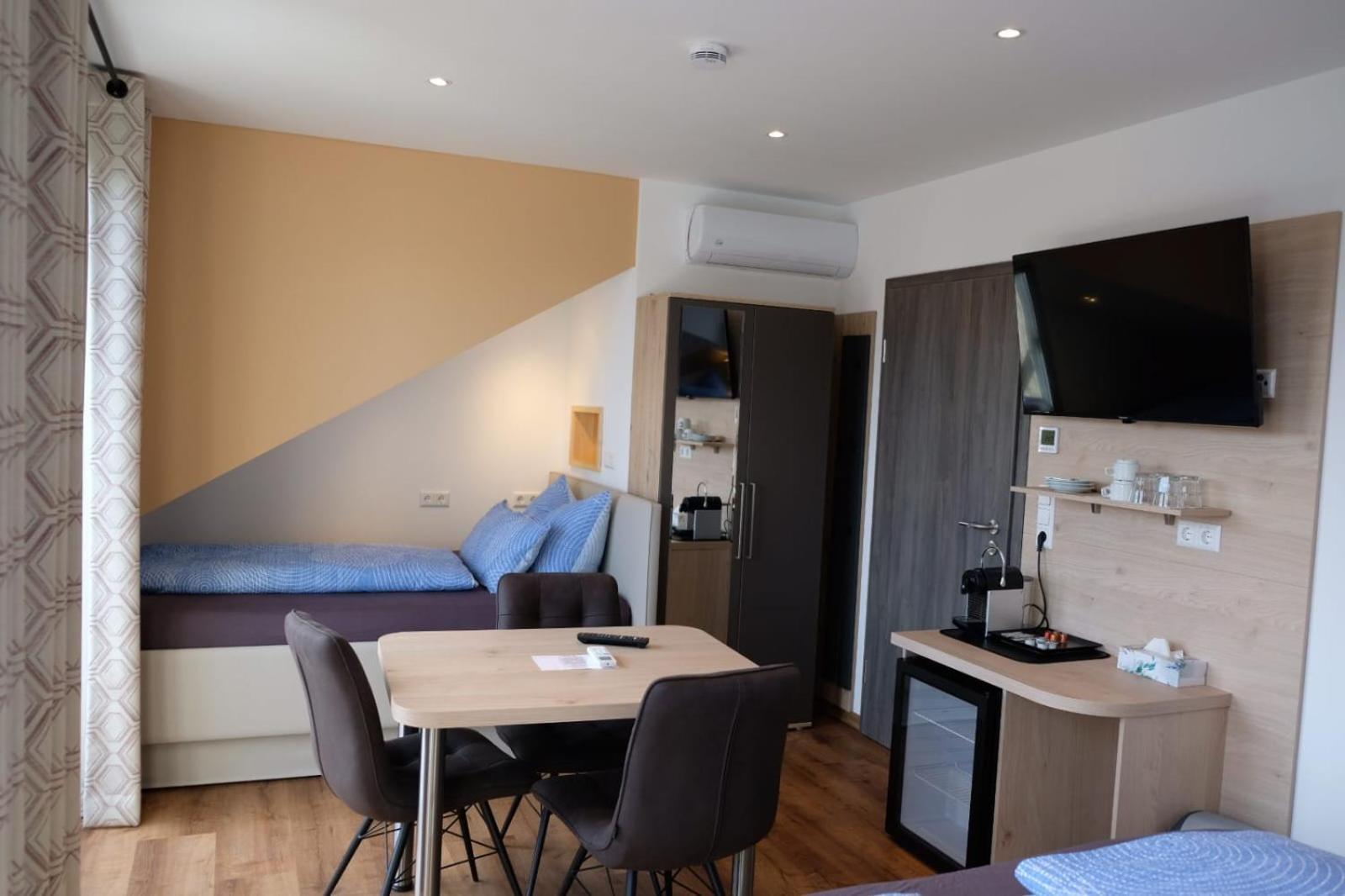 Rana'S B&B - Bed&Breakfast รูสท์ ภายนอก รูปภาพ